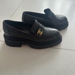 Chanel mocassins. Great condition. Only worn twice. Size 37